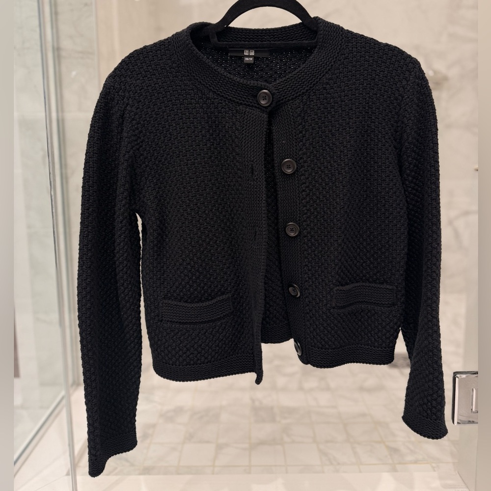 Uniqlo Black Textured Knit Sweater